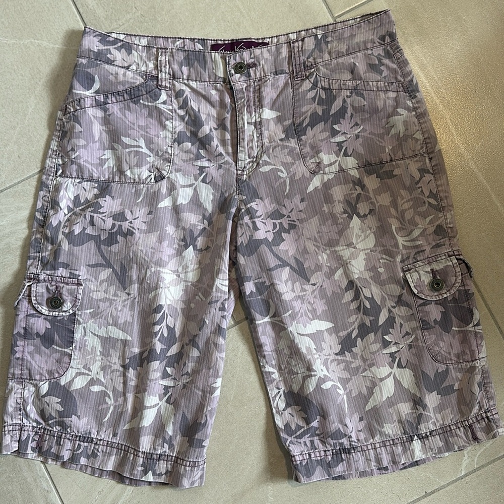 Gloria Vanderbilt cargo shorts